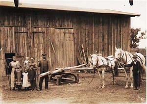 alte Landtechnik, Bauernfamilie in Calenberge mit Göpel 1913 (Bild D.P.)