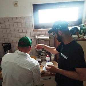 Semmi und Matze konnten sich Zeit für unsere demnächst etablierte Brotzeit nehmen.