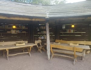 Unsere Leseecke hat sich nun etabliert und durch ehrenamtlichen Einsatz