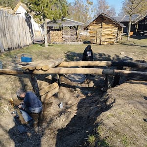 ... und auch die Brücke nebst Teich nehmen langsam Gestalt an.